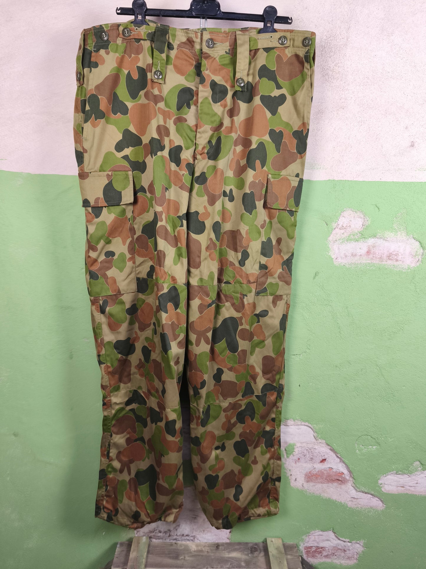 Unissued 1991 Auscam DPCU pants XXL-long