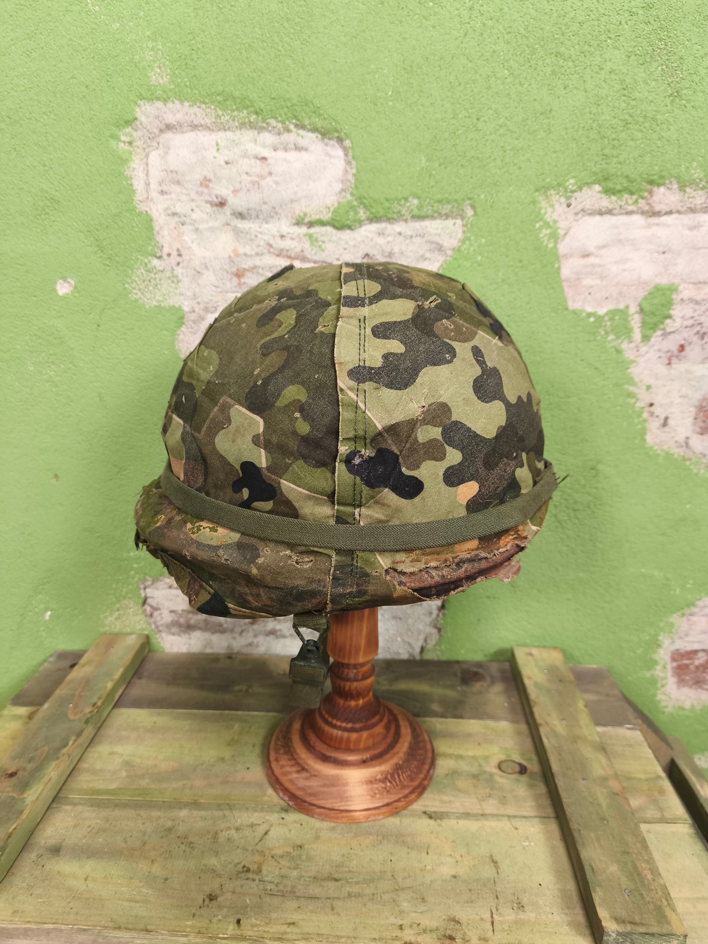 West German Bundeswehr M1 Metal Helmet + Reversible Amoeba Cover [56-58]