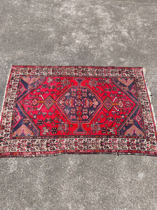Used Iraqi Made "Hamadan" Carpet 202cmx132cm / 6,6x4,4 feet.