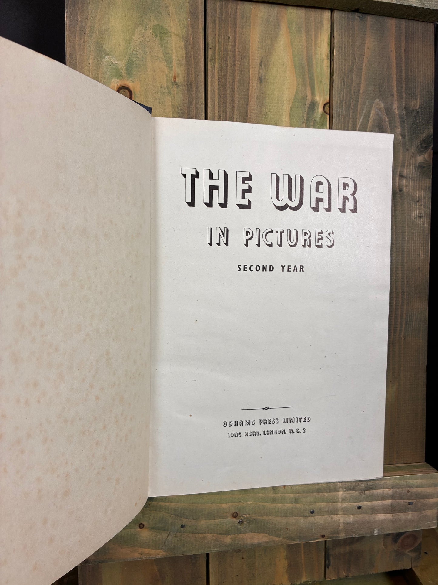 1940-1944 The War in Pictures (ENG)