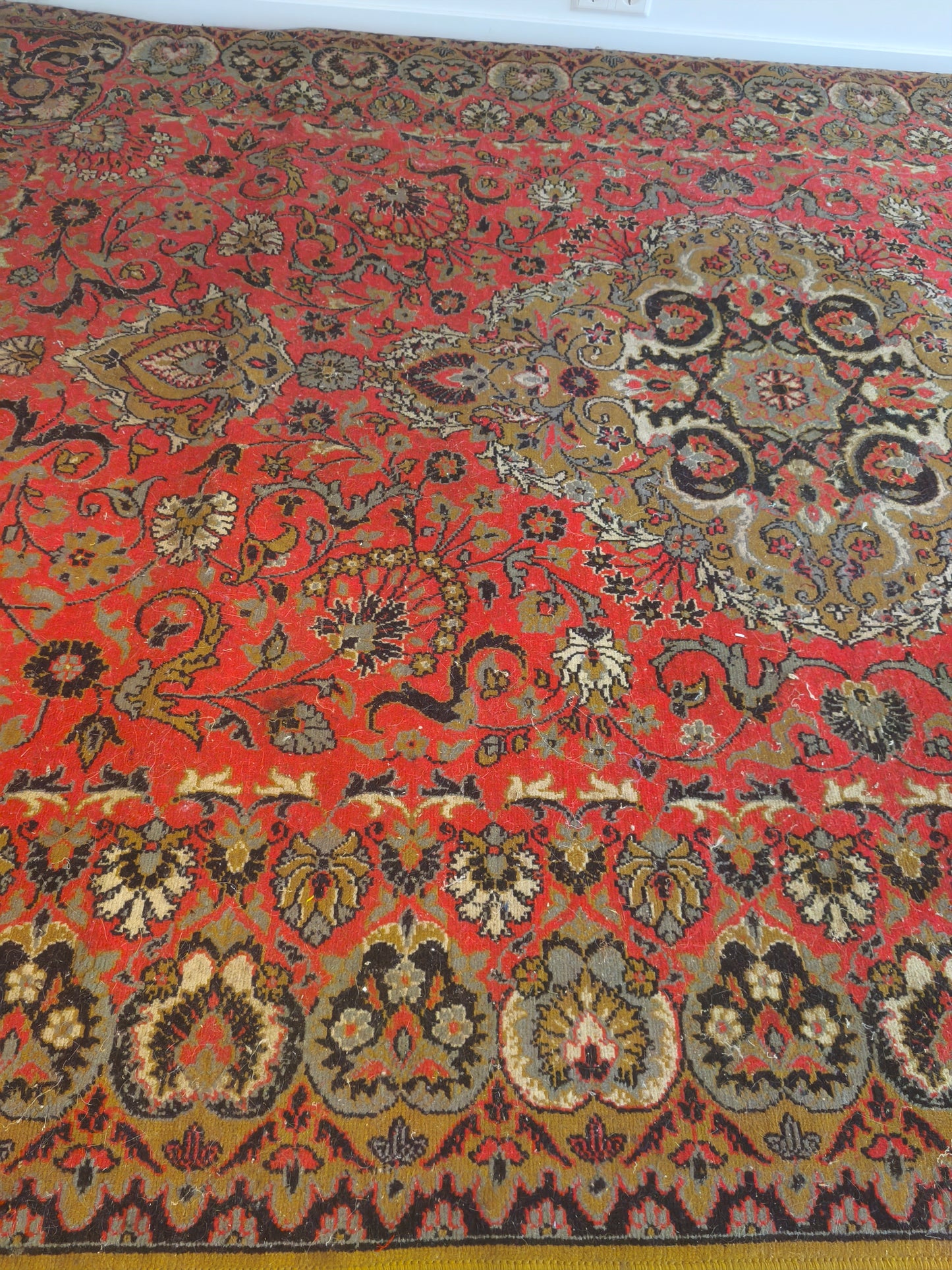 Soviet Wall Carpet 300x200cm / 6.5 x 9.8 feet