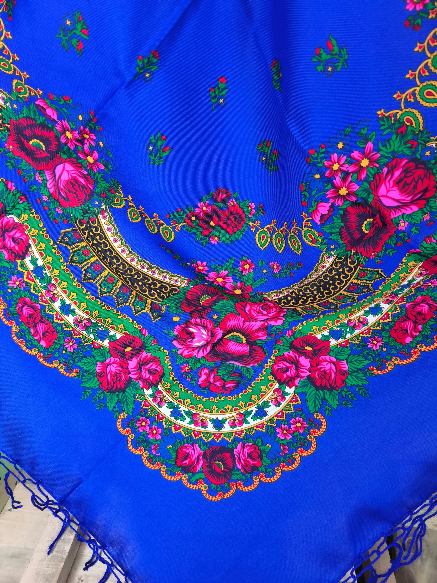 Slavic Folk Scarf “Volga Blue” / Pavlovo Posad 125cm