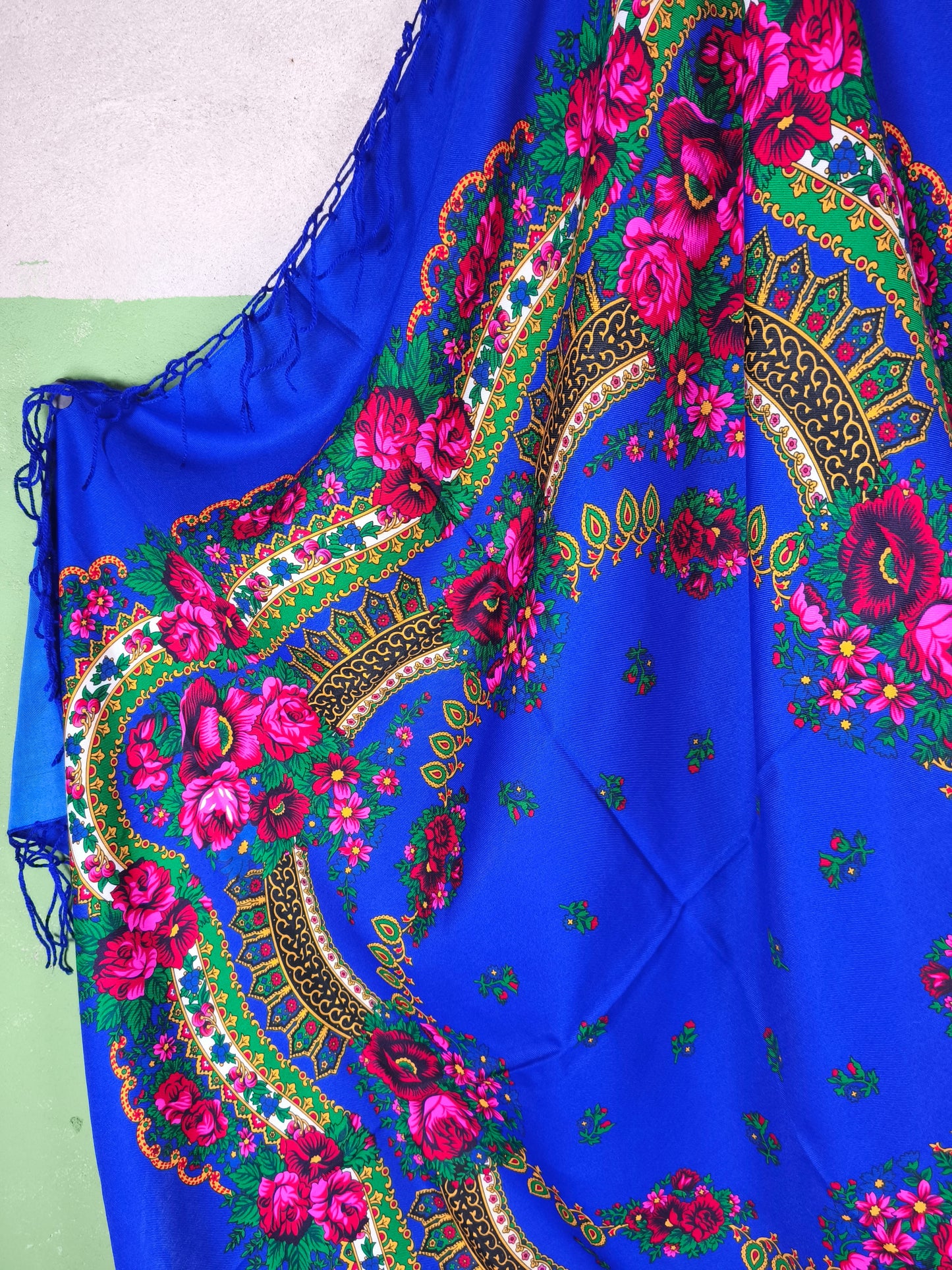 Slavic Folk Scarf “Volga Blue” / Pavlovo Posad 125cm