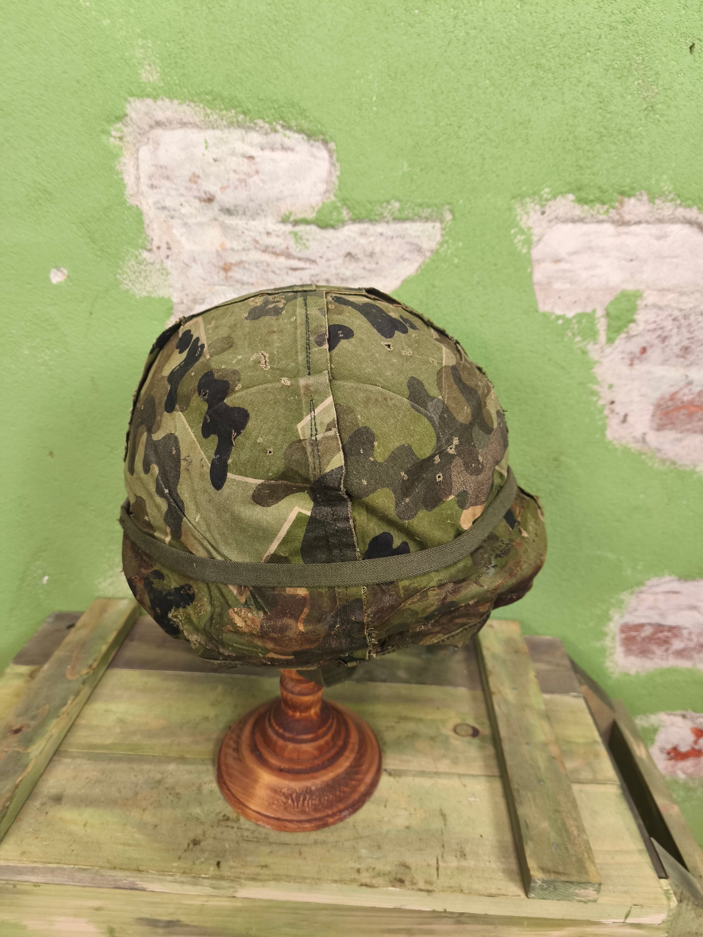 West German Bundeswehr M1 Metal Helmet + Reversible Amoeba Cover [56-58]