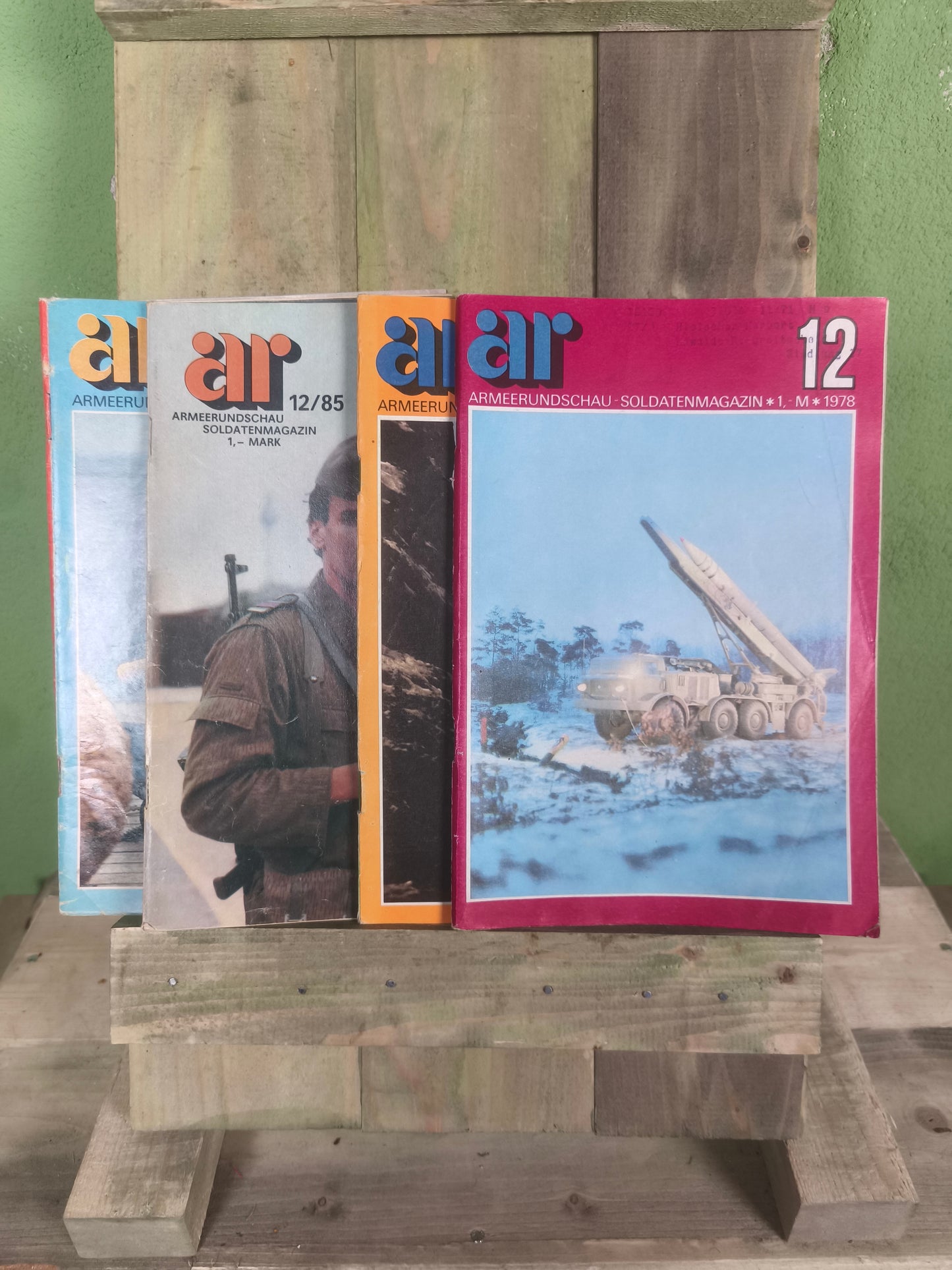 DDR Magazine: Armeerundschau /" Army Review"