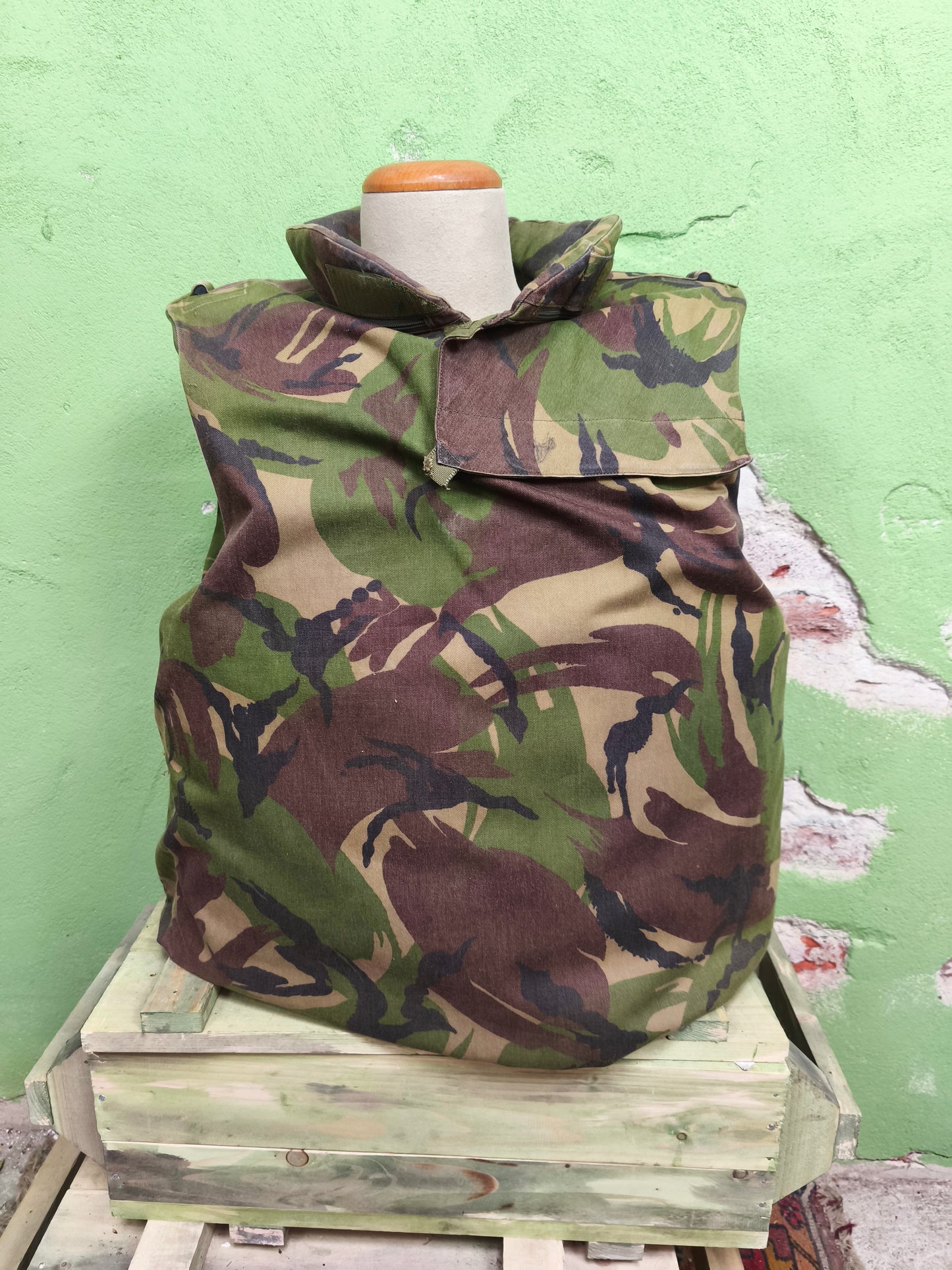 Issued Dutch DPM Flak Vest [XL]