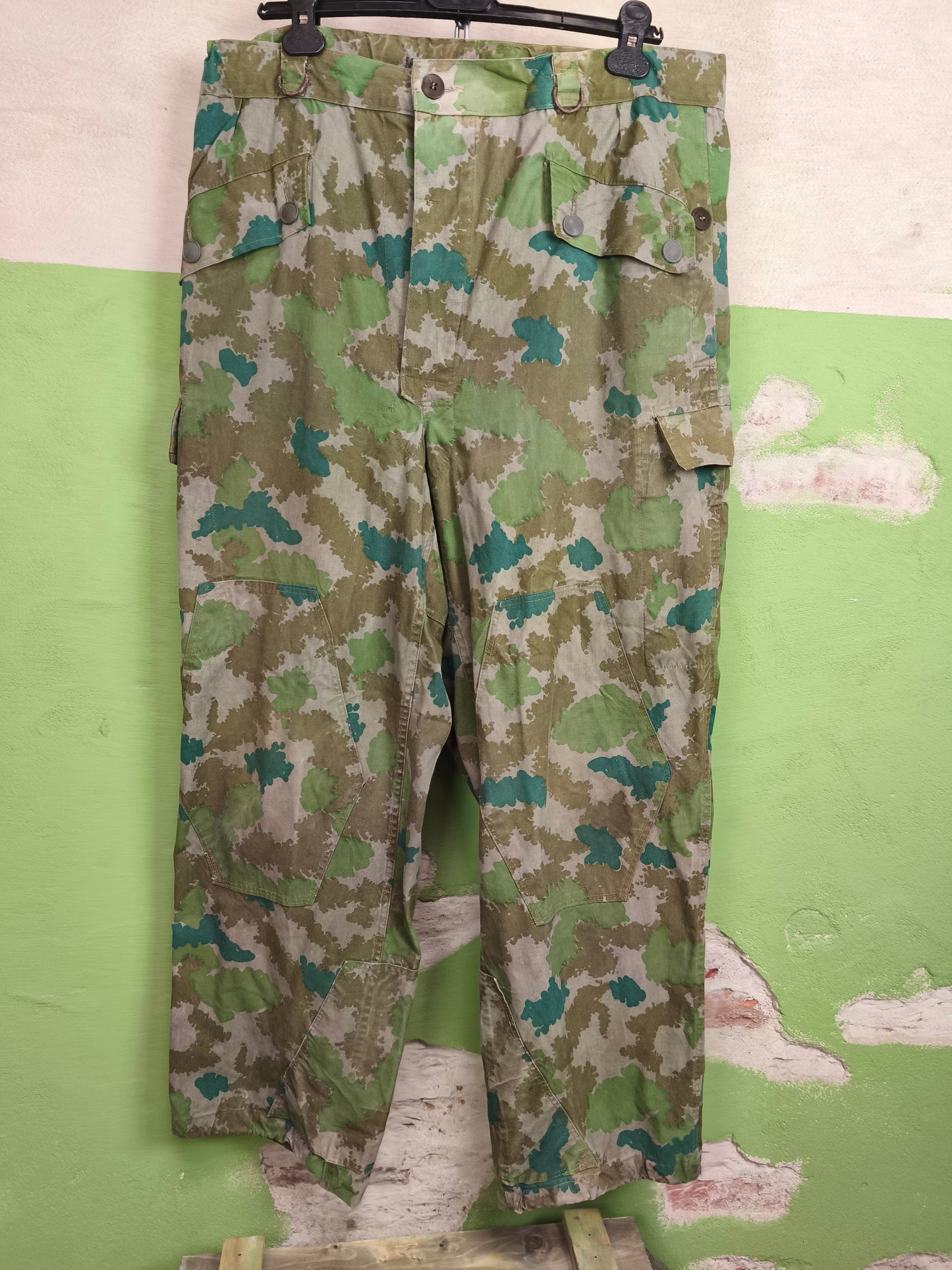 1962 Issued East German DDR / NVA M58 Blumentarn Pants Size 3 [XL]