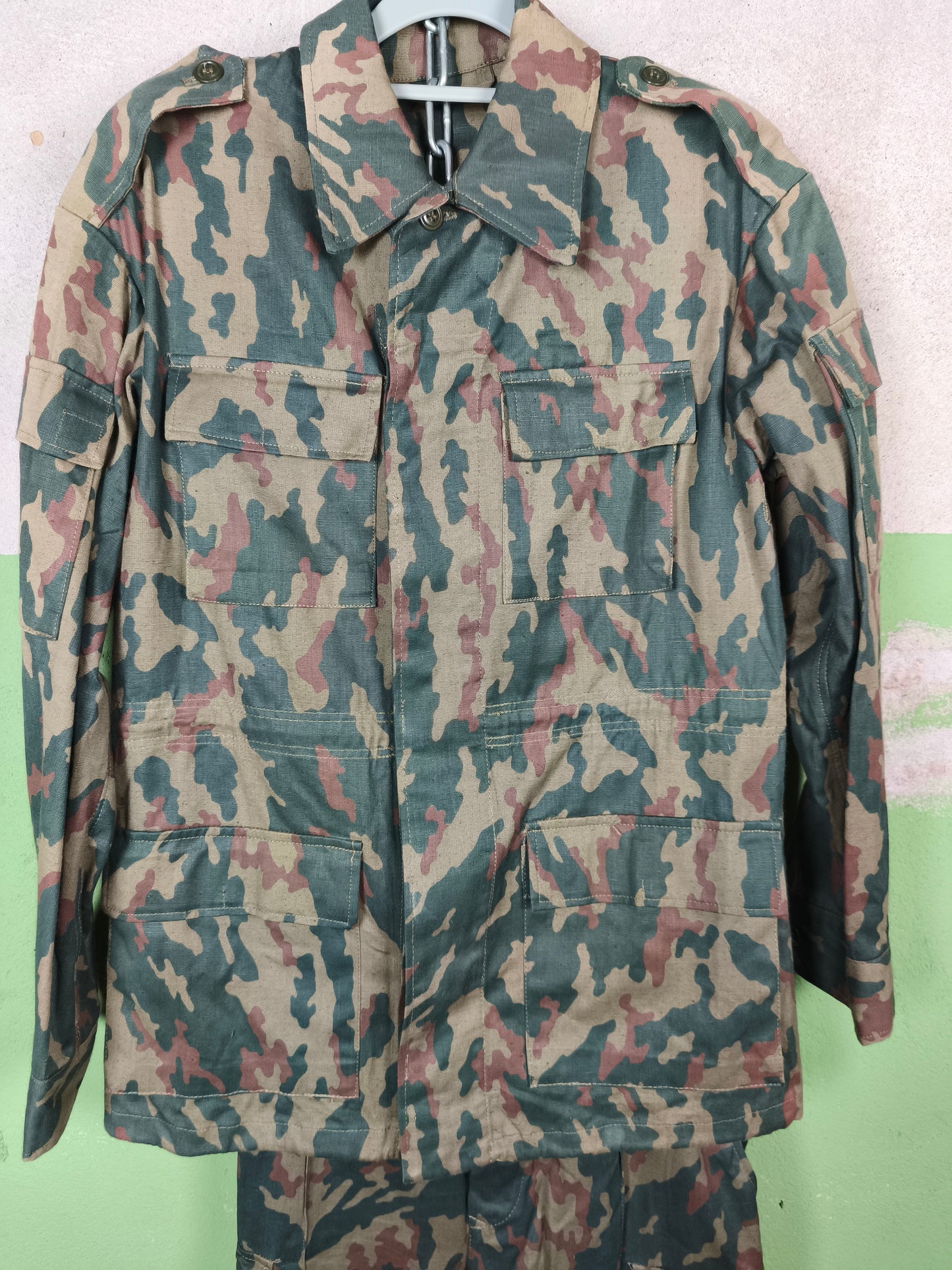 Unissued Russian VSR-93 Field Uniform [44-1 / XS]