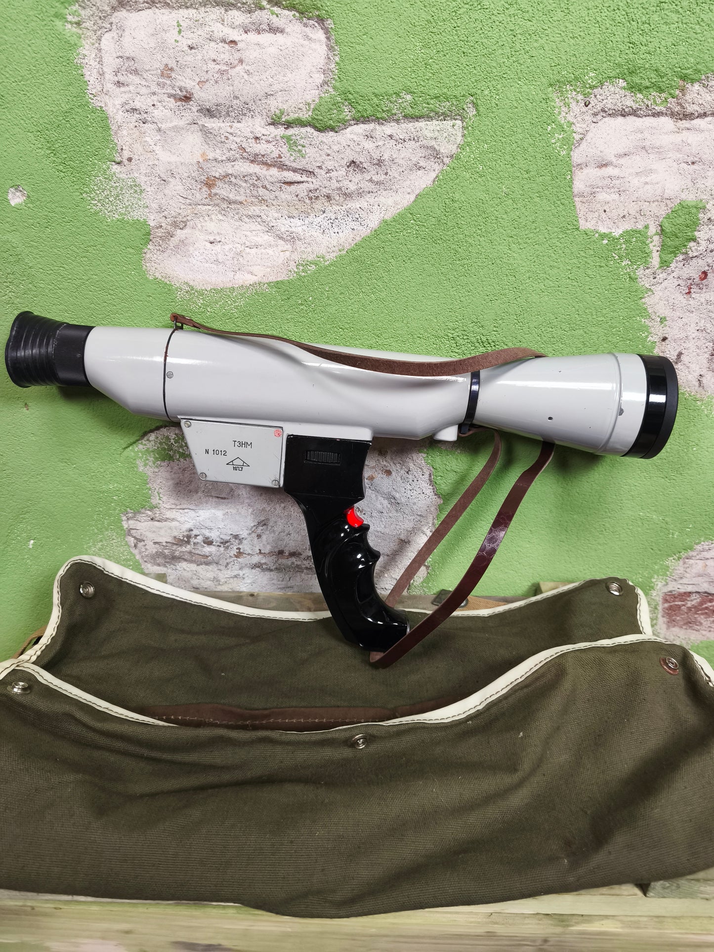 [Non Functional] Russian TZNM  Handheld Night Vision Device