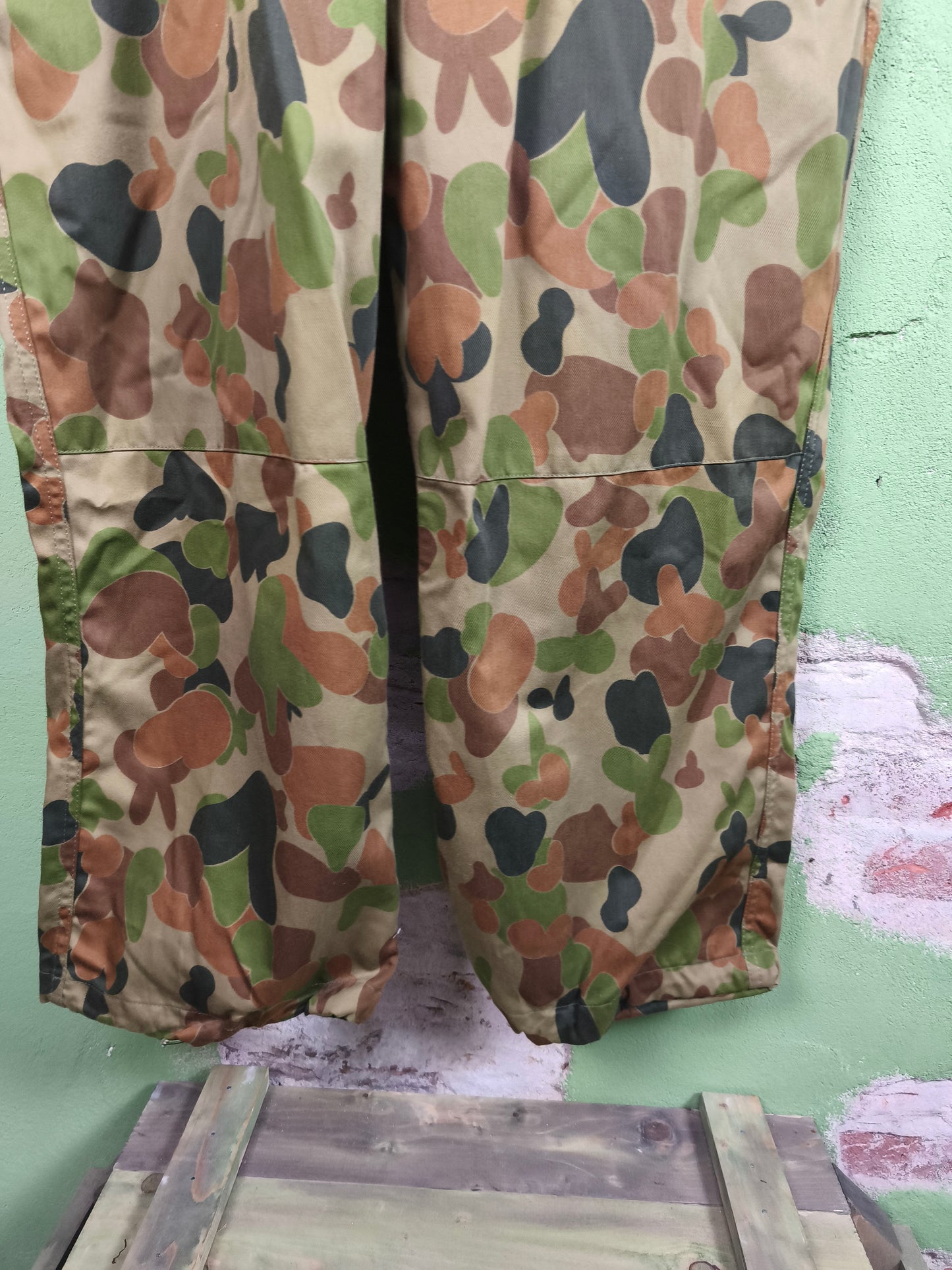 Unissued 1991 Auscam DPCU pants XXL-long