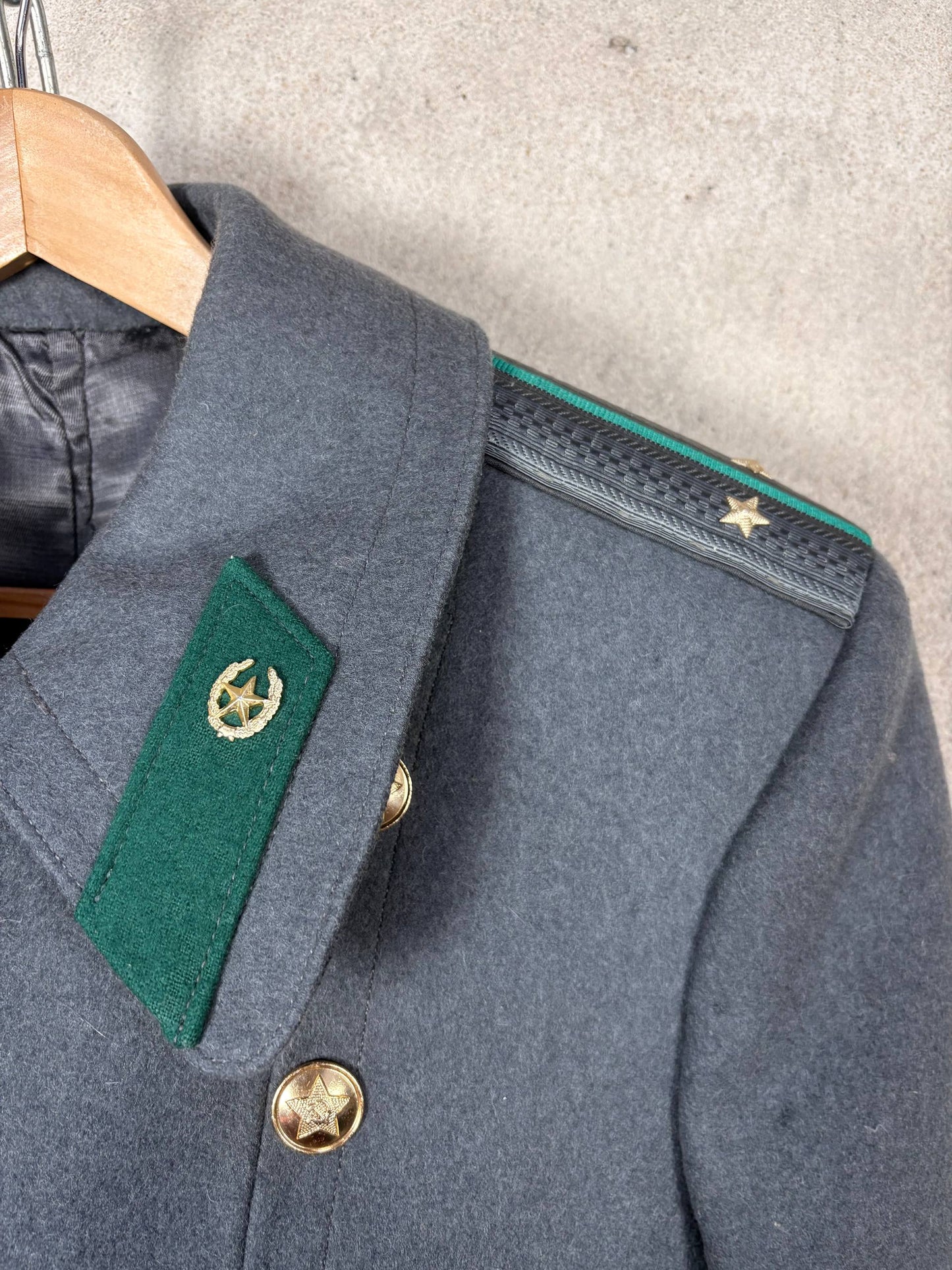 Unissued M69 Soviet Luitenant greatcoat Borderguard (KGB) 50-5