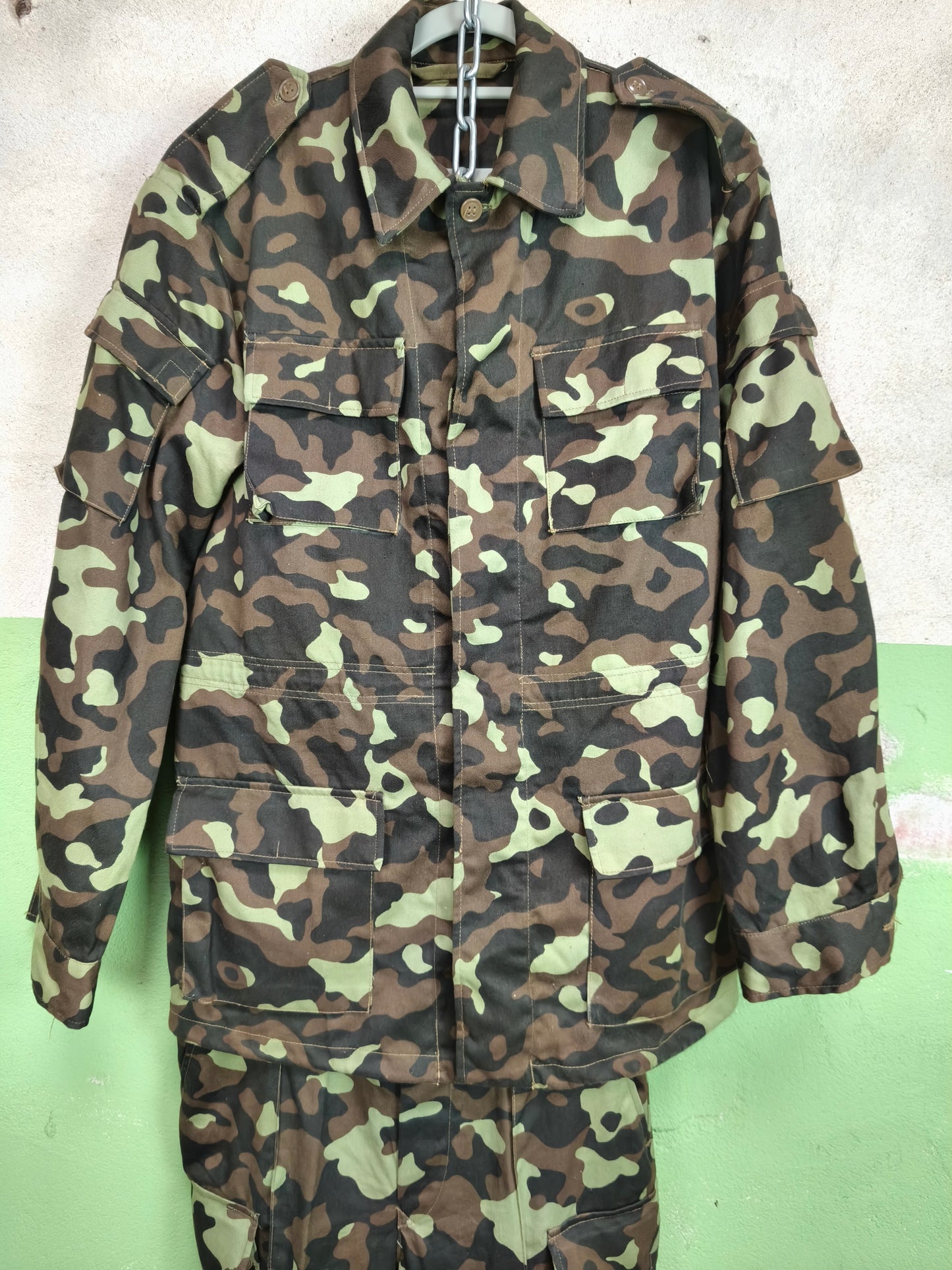 Unissued Ukrainian Dubok Uniform [48-5]