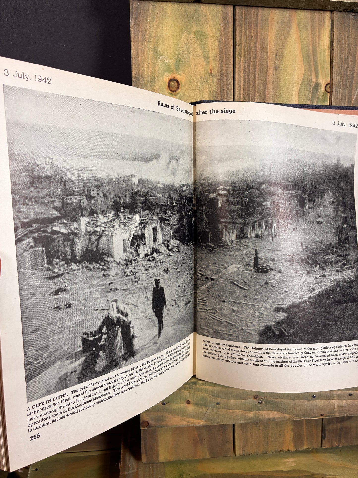1940-1944 The War in Pictures (ENG)