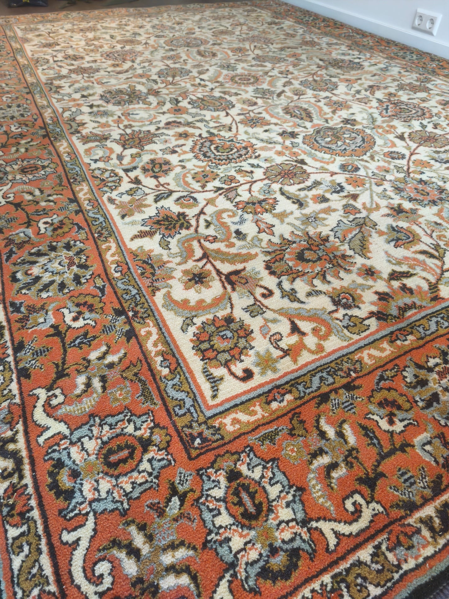 Soviet Wall Carpet 300x200cm / 6.5 x 9.8 feet II