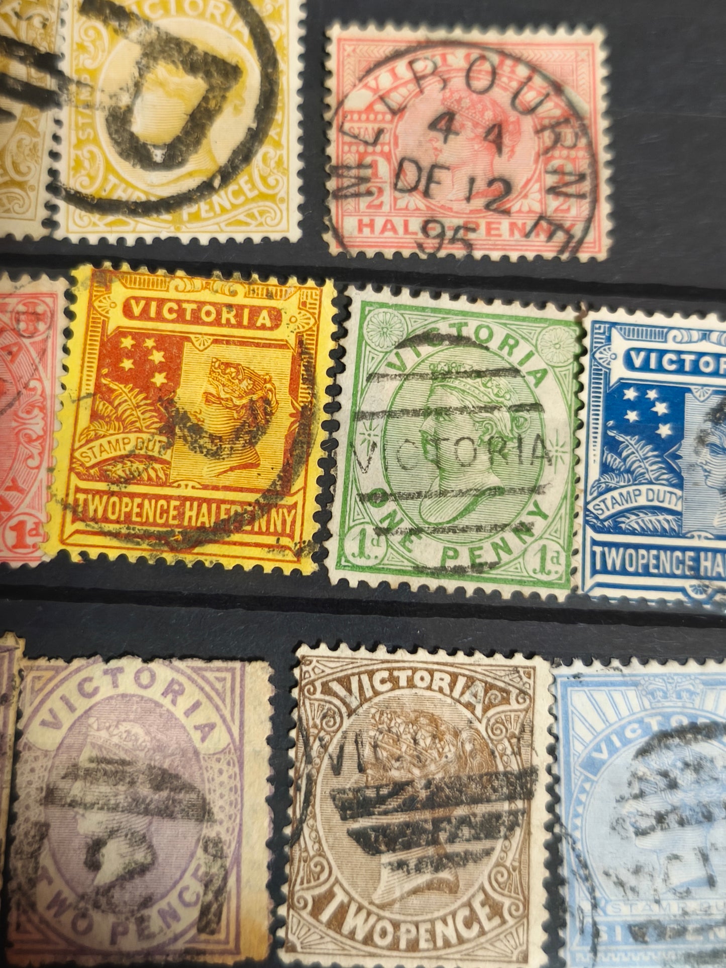 Stamps: 10× Victoria (Australia) – Queen Victoria Era, 1880–1900.