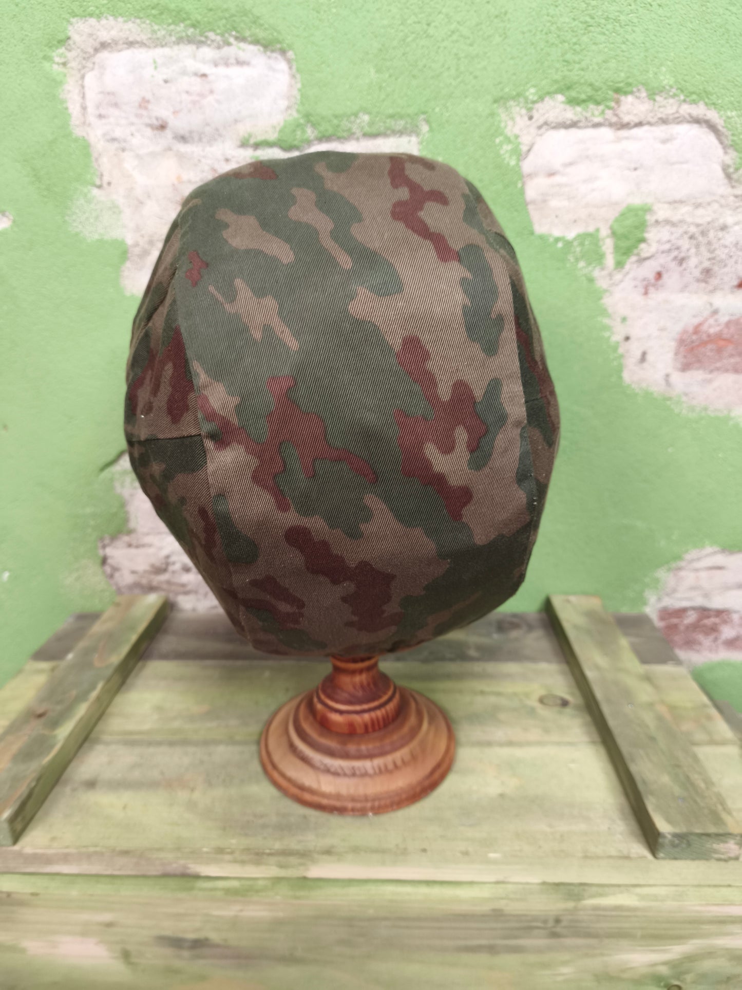 Issued Titanium StsH-81 ''Sfera'' helmet + VSR-93 Cover