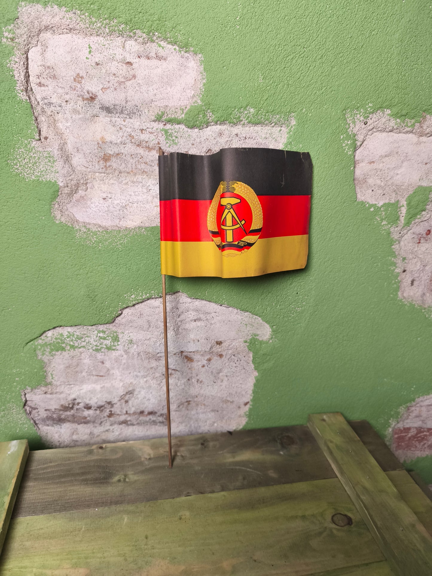 DDR Handheld Parade Paper Flag (Issued / Damaged)