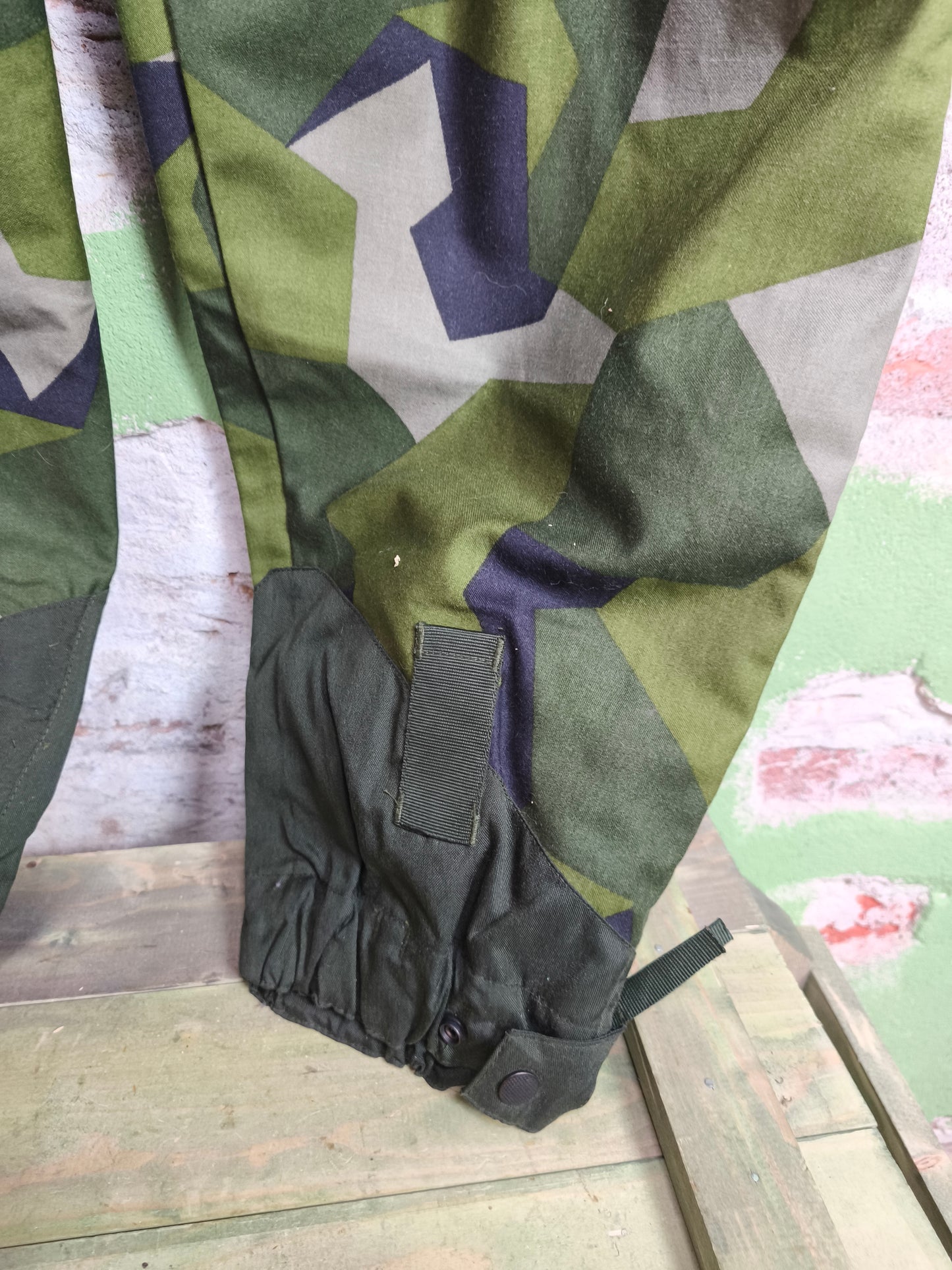 1993 Swedish M90 pants issued [XXL-Long]