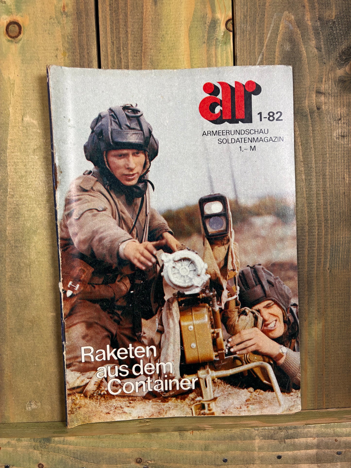 DDR Magazine: Armeerundschau /" Army Review"
