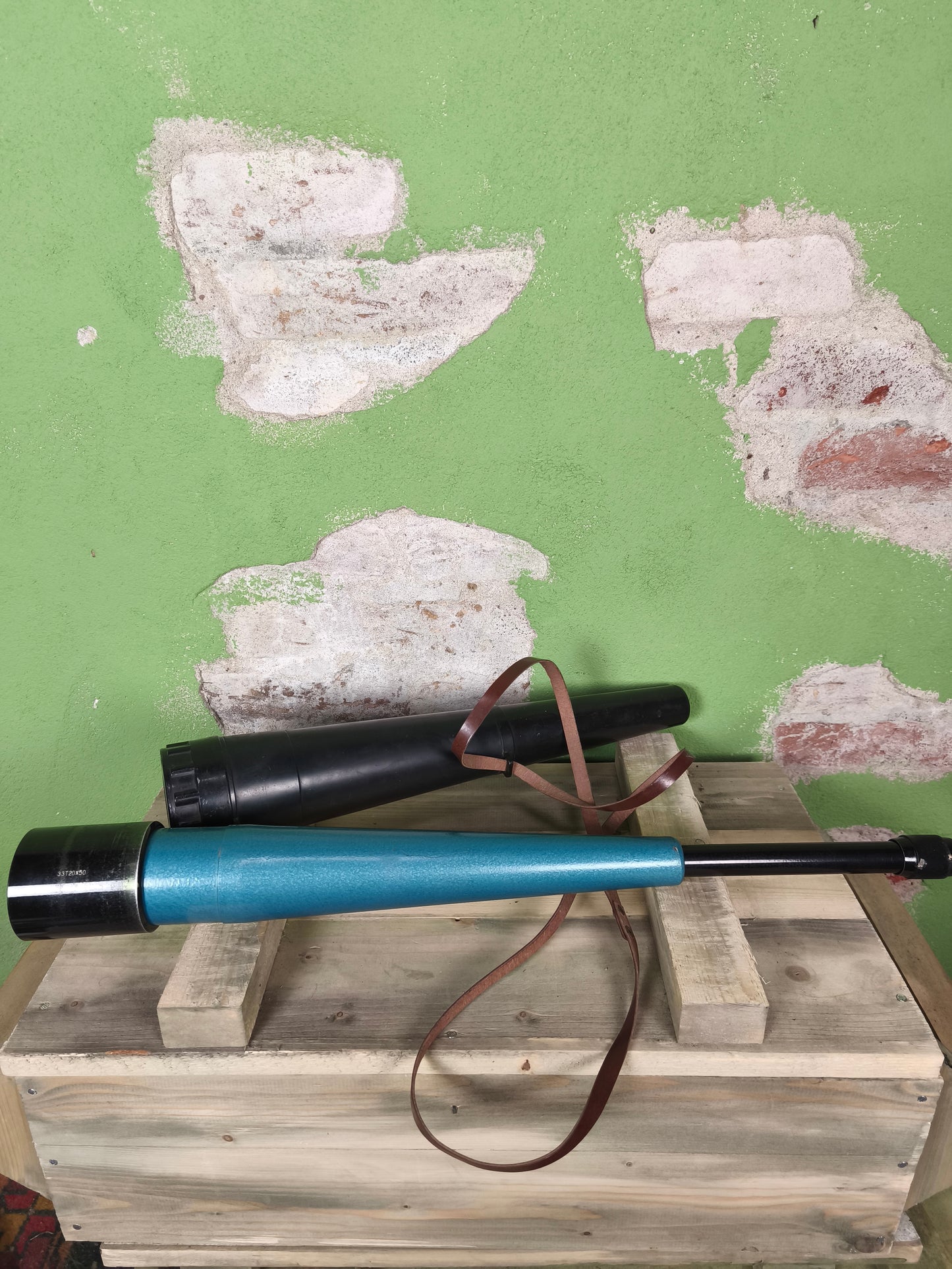 Soviet 1977 Spyglass 33T20x50