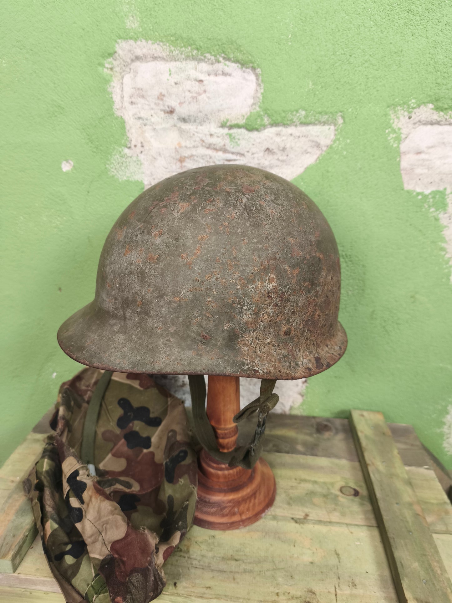West German Bundeswehr M1 Metal Helmet + Reversible Amoeba Cover [56-58]