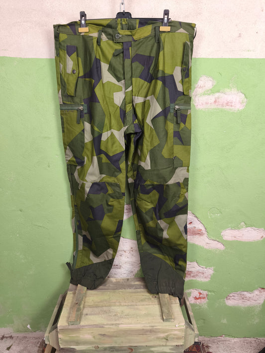 1993 Swedish M90 pants issued [XXL-Long]