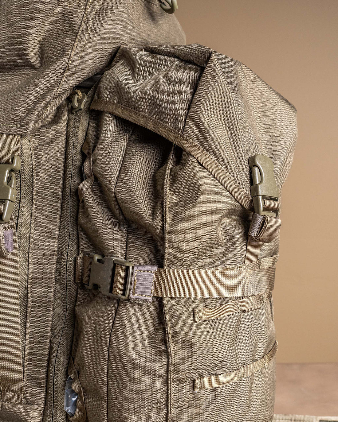 Tactical Backpack: Eberlestock G4 Operator Coyote Brown