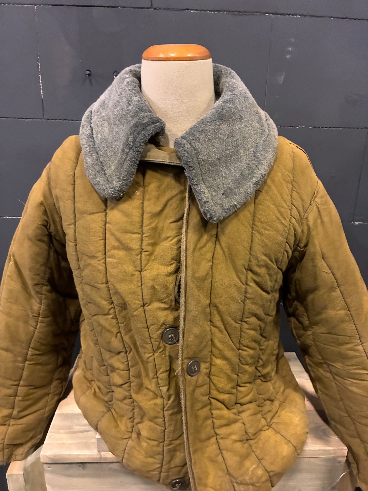 Issued Soviet Winter Liner with faux fur collar 48-2