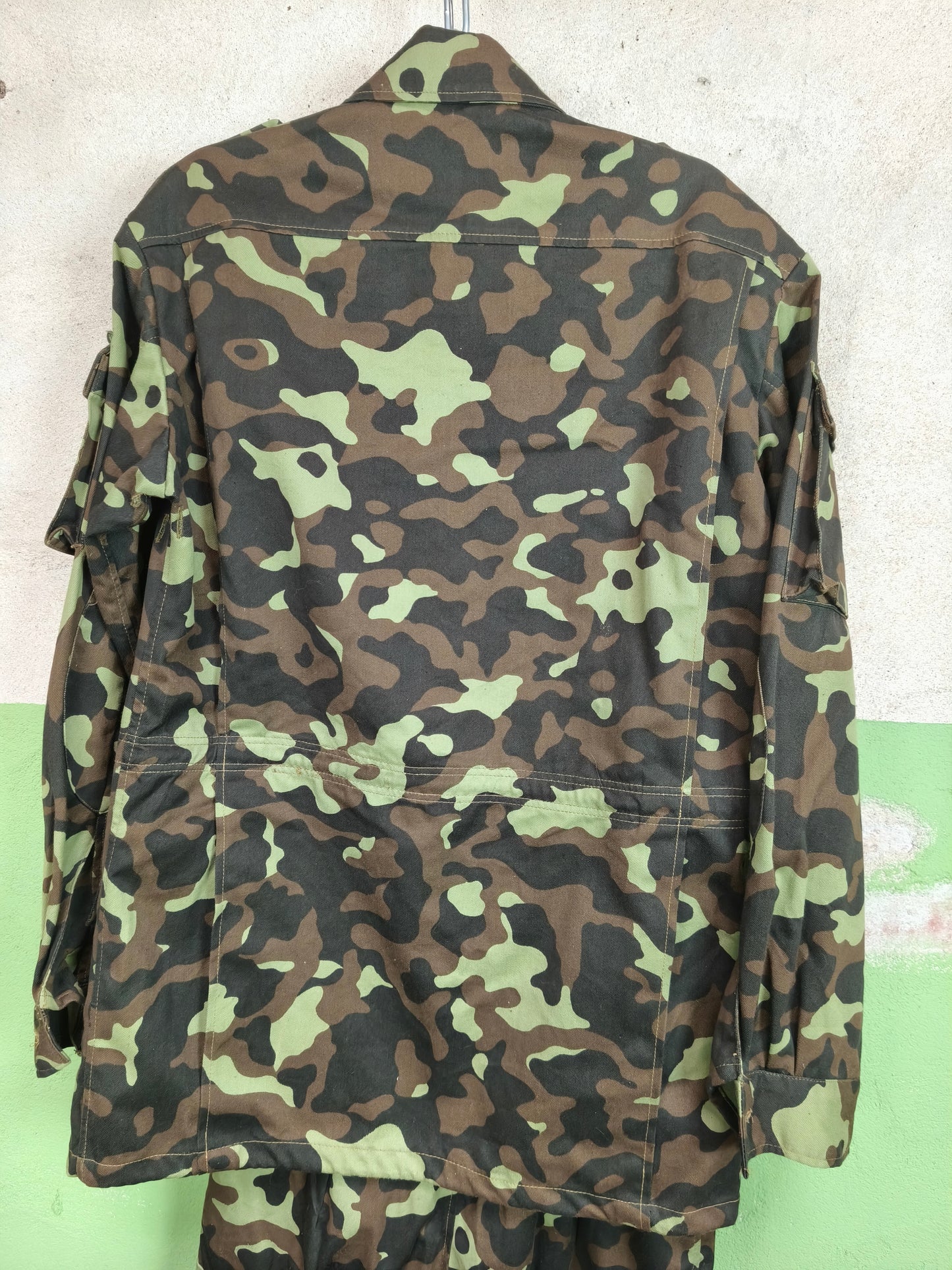 Unissued Ukrainian Dubok Uniform [48-5]