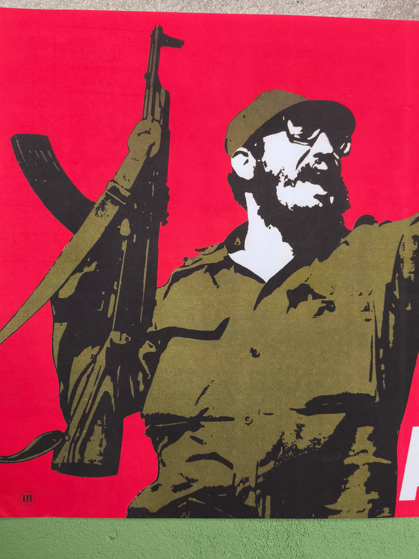 Poster: Fidel Castro "Muerte Al Invasor" Death To Invader 66x40cm / 26"x17"